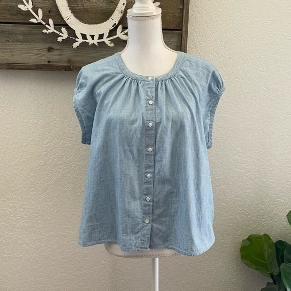 Levi’s Chambray Denim Blue Button Down Top Size L… - image 1